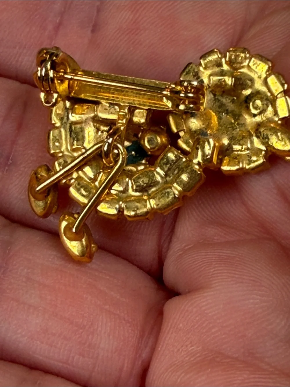 Adorable Vintage Gold Crystal Chick Brooch - with dangle legs!! So cute!